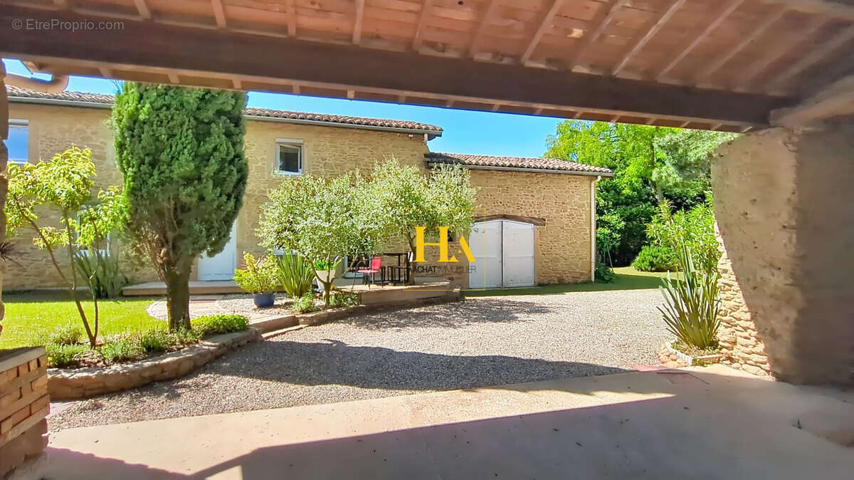 Maison à BREN