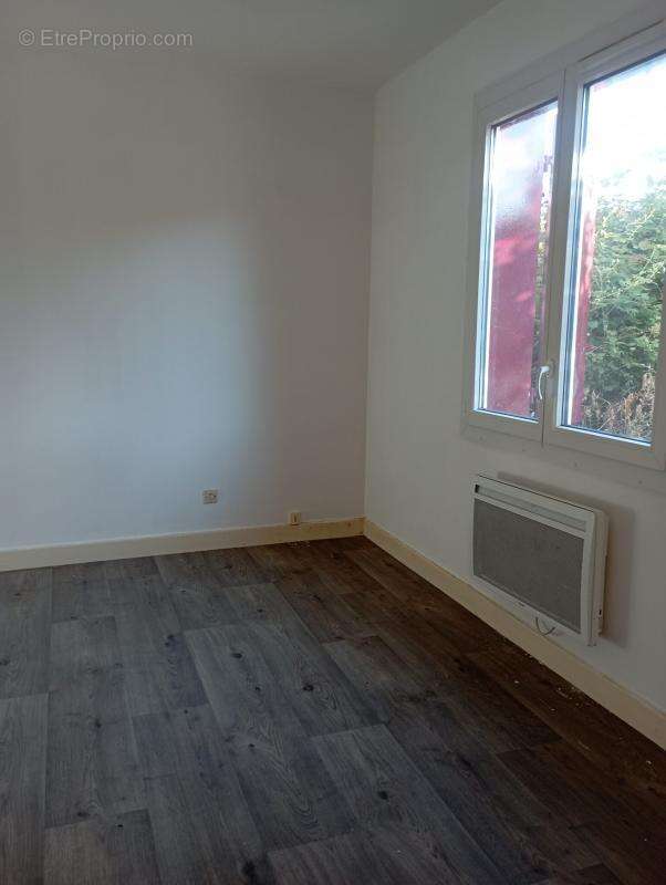 Maison à GARNAT-SUR-ENGIEVRE