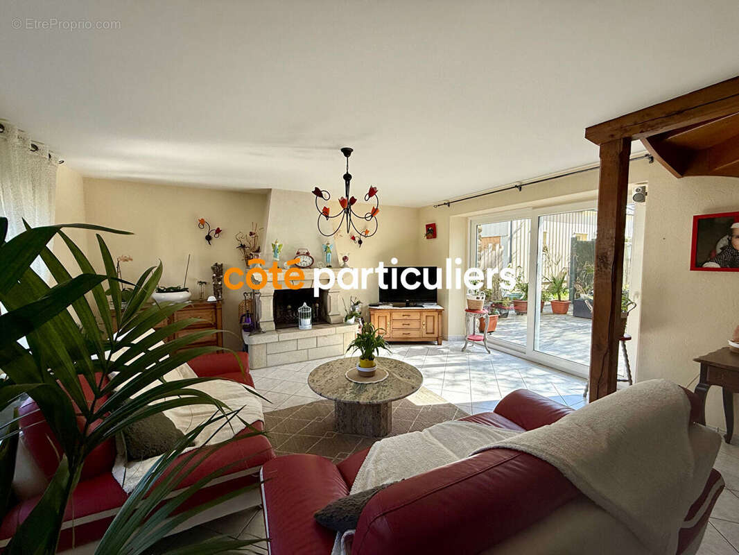 Maison à SAINT-MELOIR-DES-ONDES