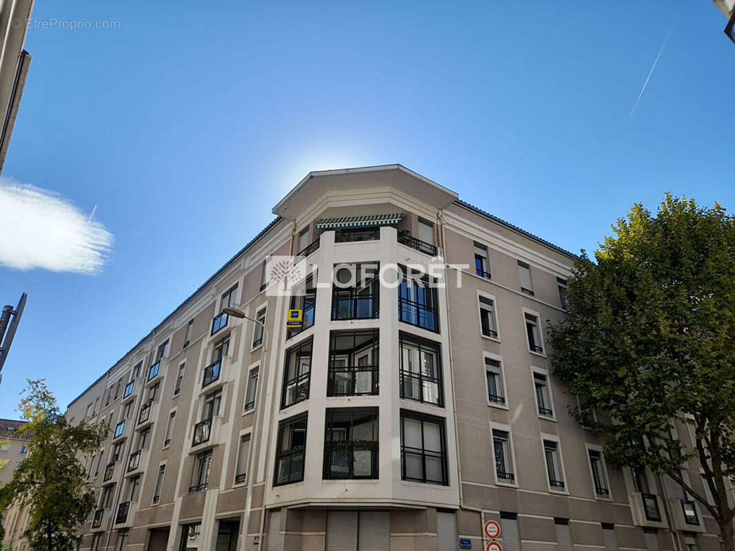 Appartement à LYON-8E
