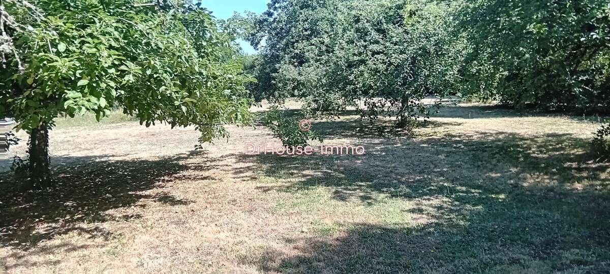 Terrain à MAZIERES-DE-TOURAINE