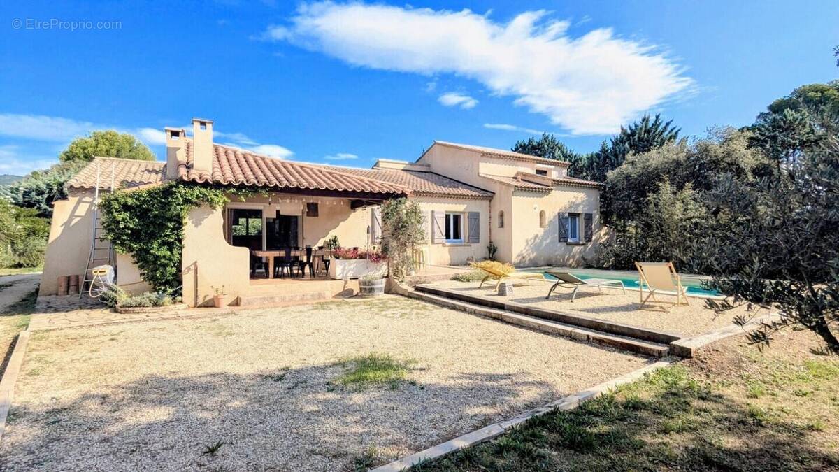 Maison à LAURIS
