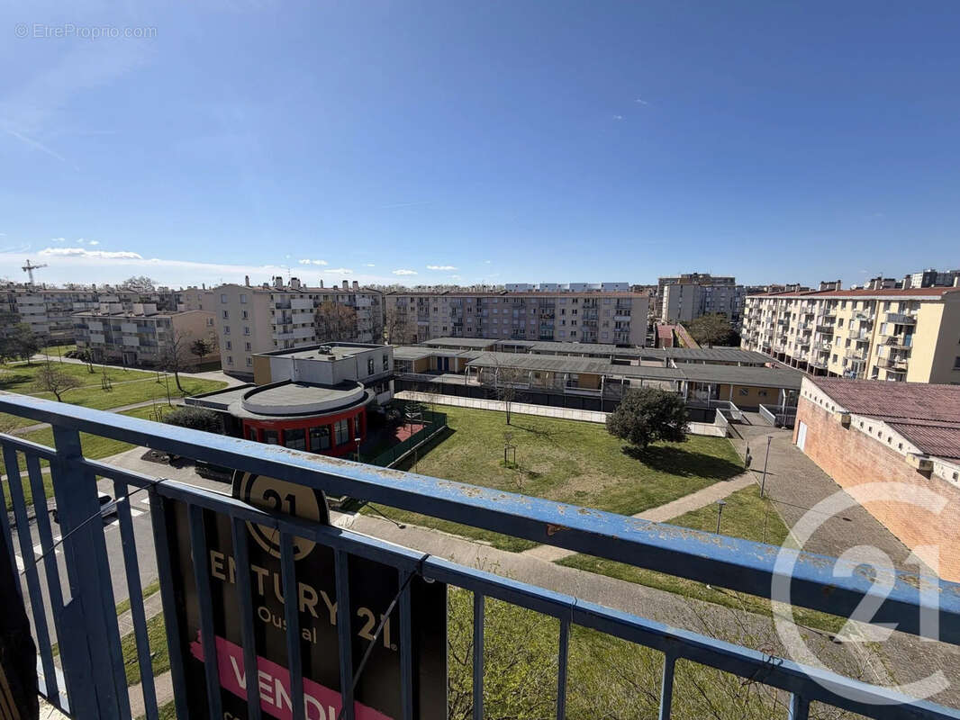 Appartement à COLOMIERS