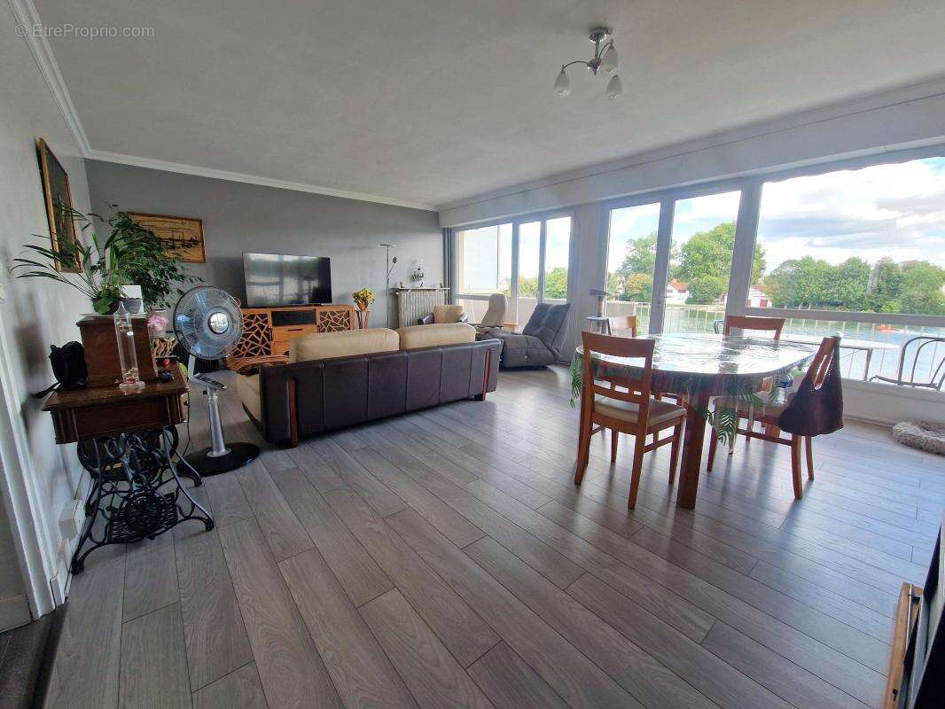 Appartement à JUVISY-SUR-ORGE