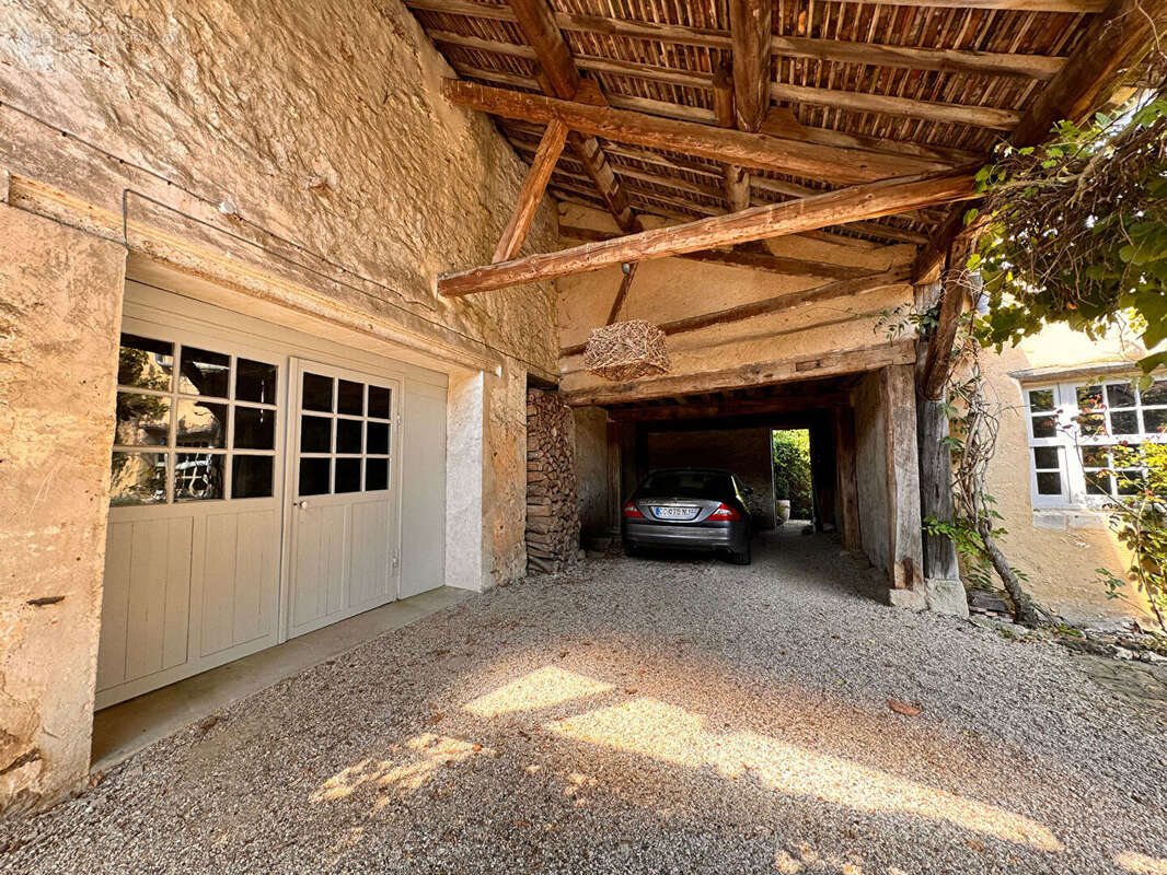Maison à FEUCHEROLLES