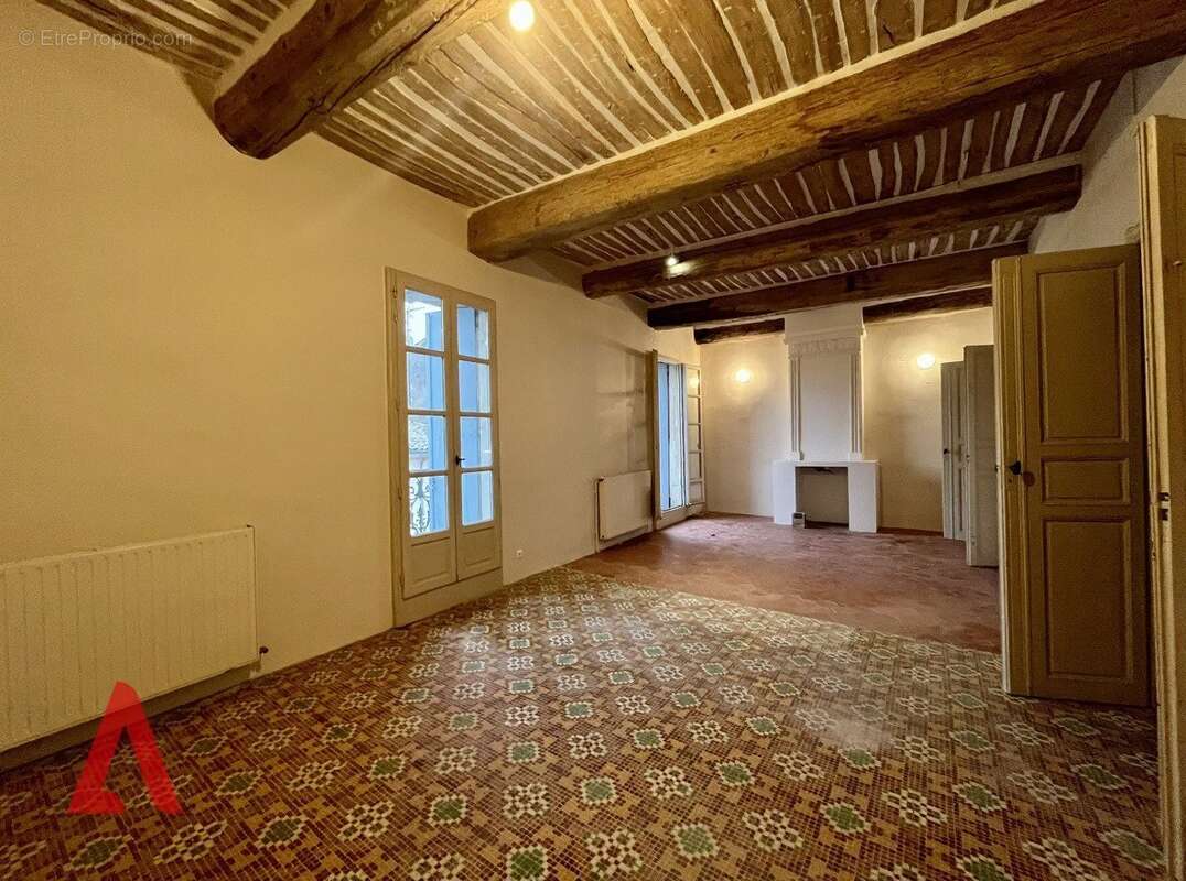 Maison à SAINT-THIBERY