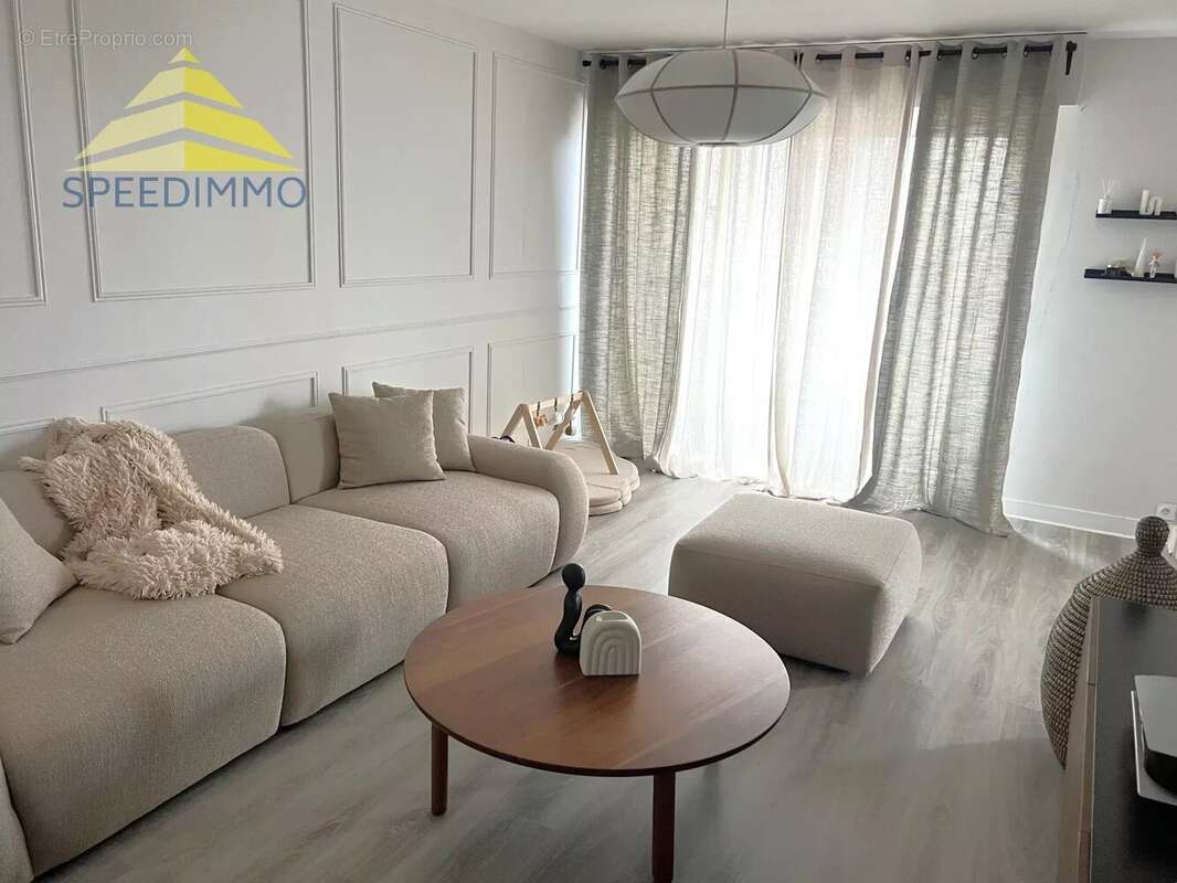 Appartement à EPINAY-SOUS-SENART