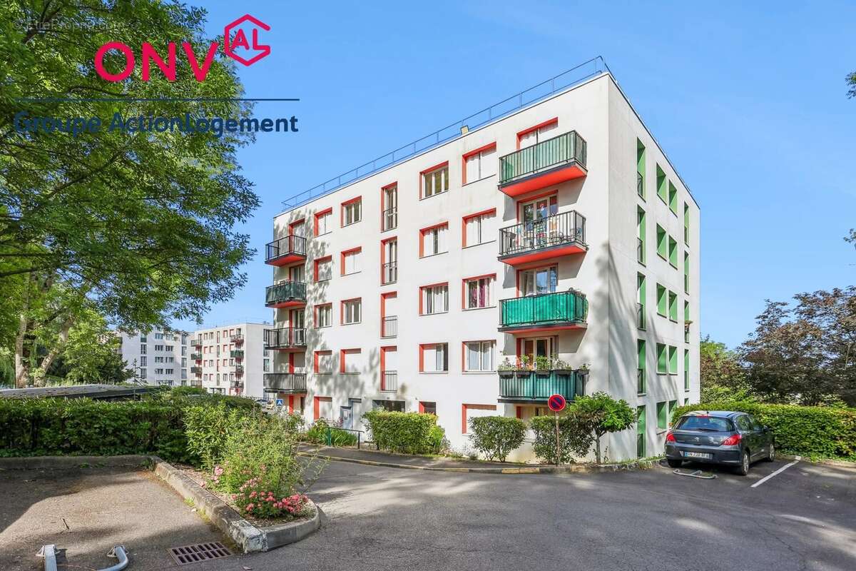 Appartement à CORBEIL-ESSONNES