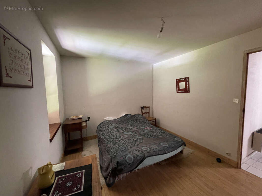 Maison à MONCRABEAU