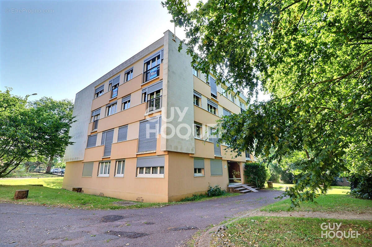 Appartement à VILLIERS-SUR-ORGE