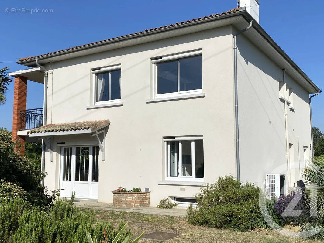 Maison à LABARTHE-SUR-LEZE
