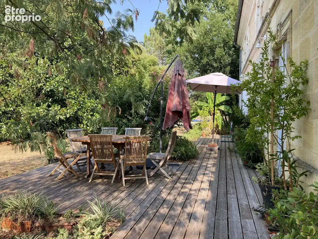 Maison 271 m² à Etauliers  - photo 2