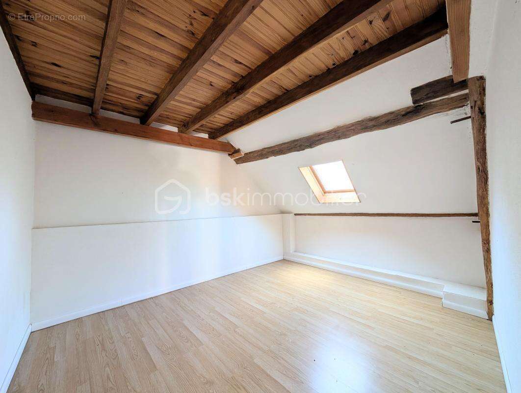 Charme & Authenticité : Magnifique Longère de 184 m² sur 880 m² de terrain - photo 20