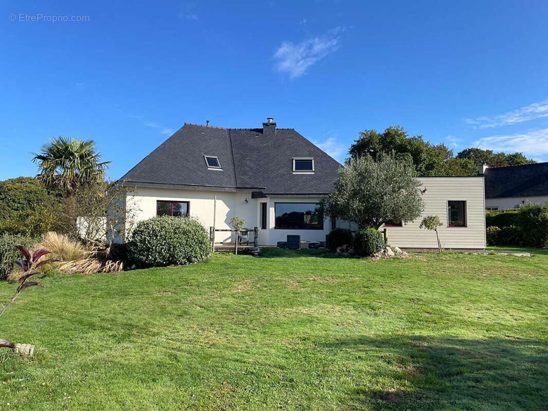 Maison à PLOUGONVEN