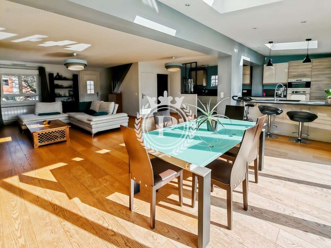 Maison à GOURNAY-SUR-MARNE