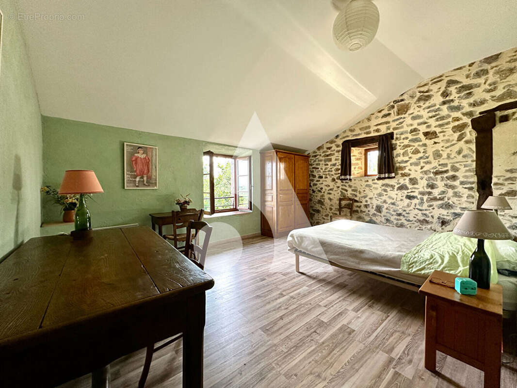 Maison Prendeignes 156m², 6 pièces, 4 chambres avec piscine. - photo 11