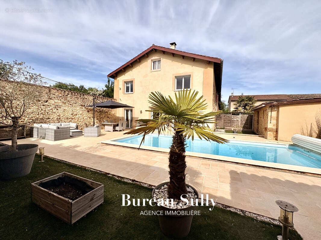 Maison à ARNAS