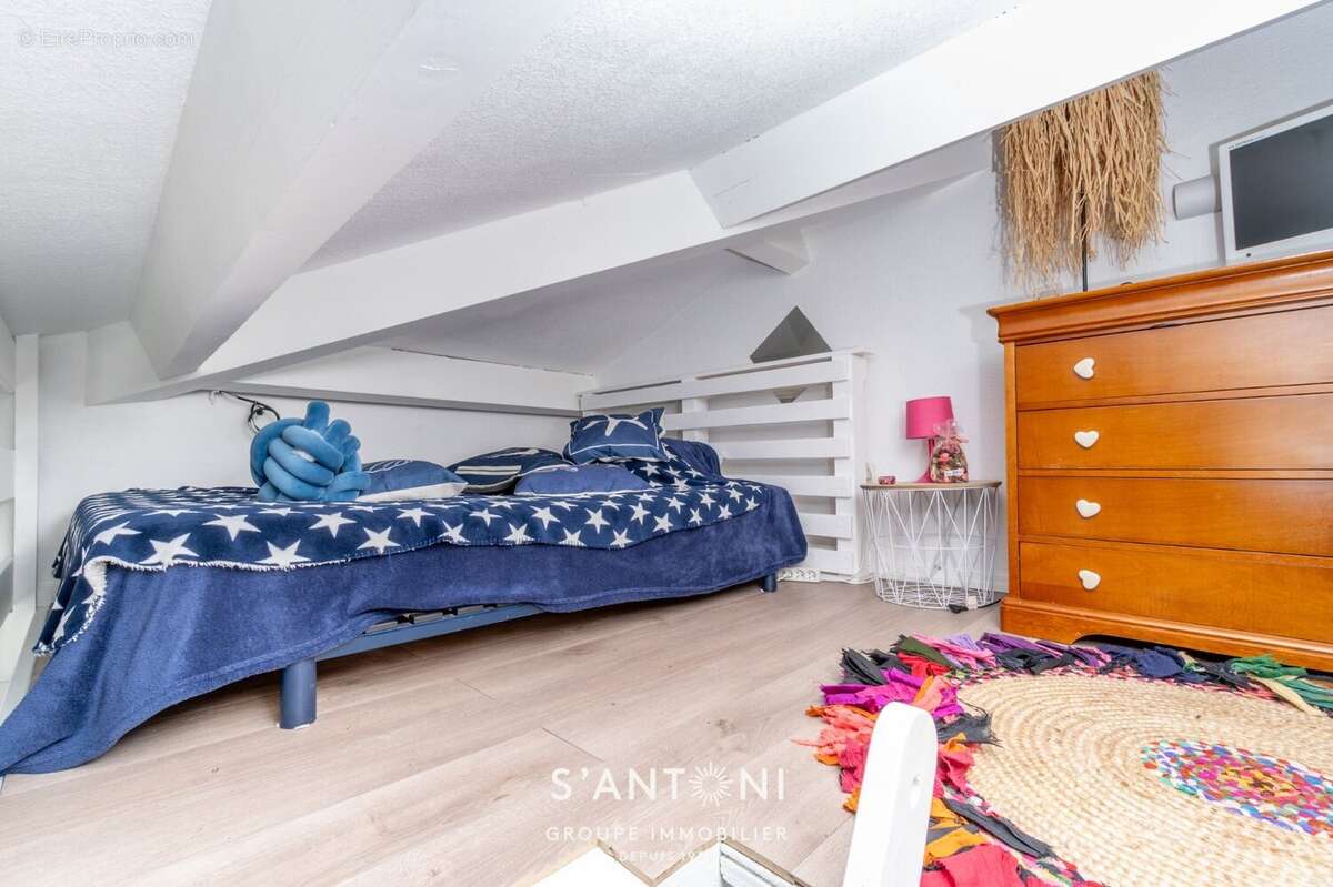 Appartement à VIAS