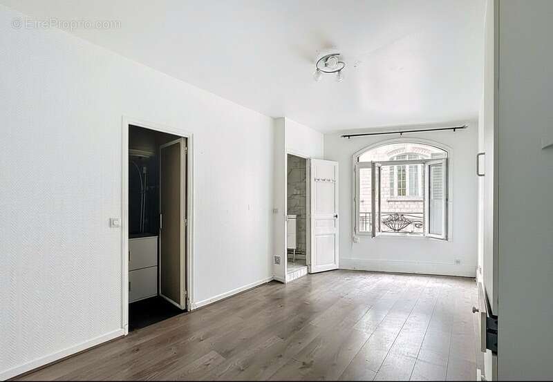 Appartement à PARIS-19E