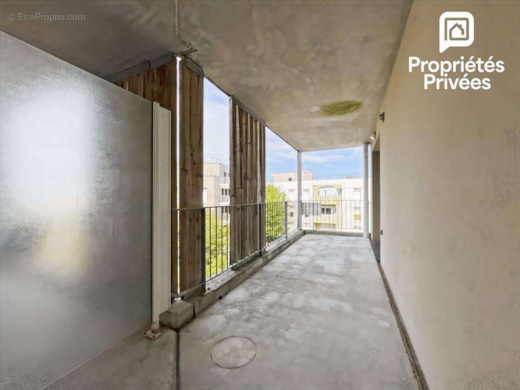 Appartement T3 avec terrasse dans une résidence sécurisée au coeur du quartier Courréjean à Villenave-d'Ornon - 63m² - 226 000 - photo 12