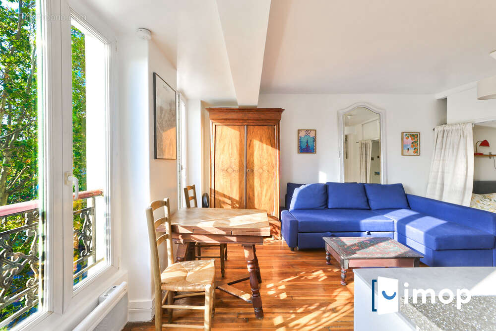 Appartement à PARIS-10E
