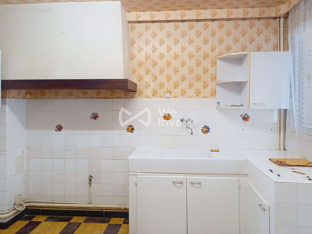 Maison à AVESNES-SUR-HELPE