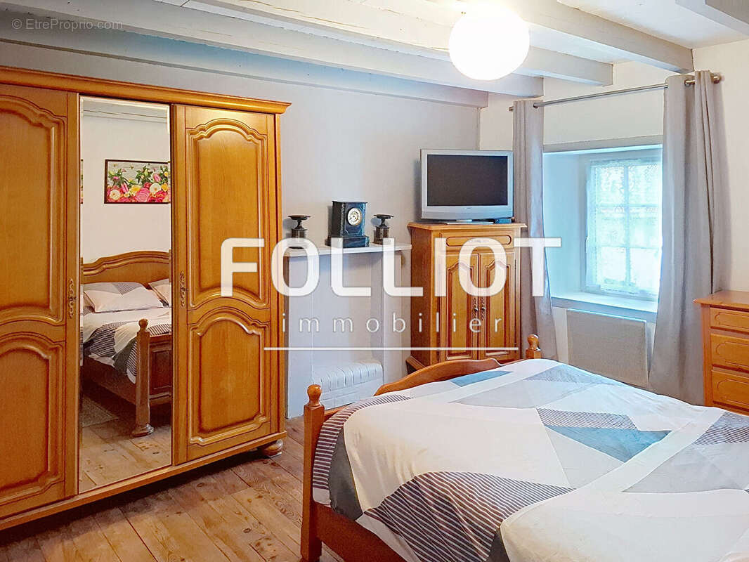 Maison à LA HAYE-DU-PUITS