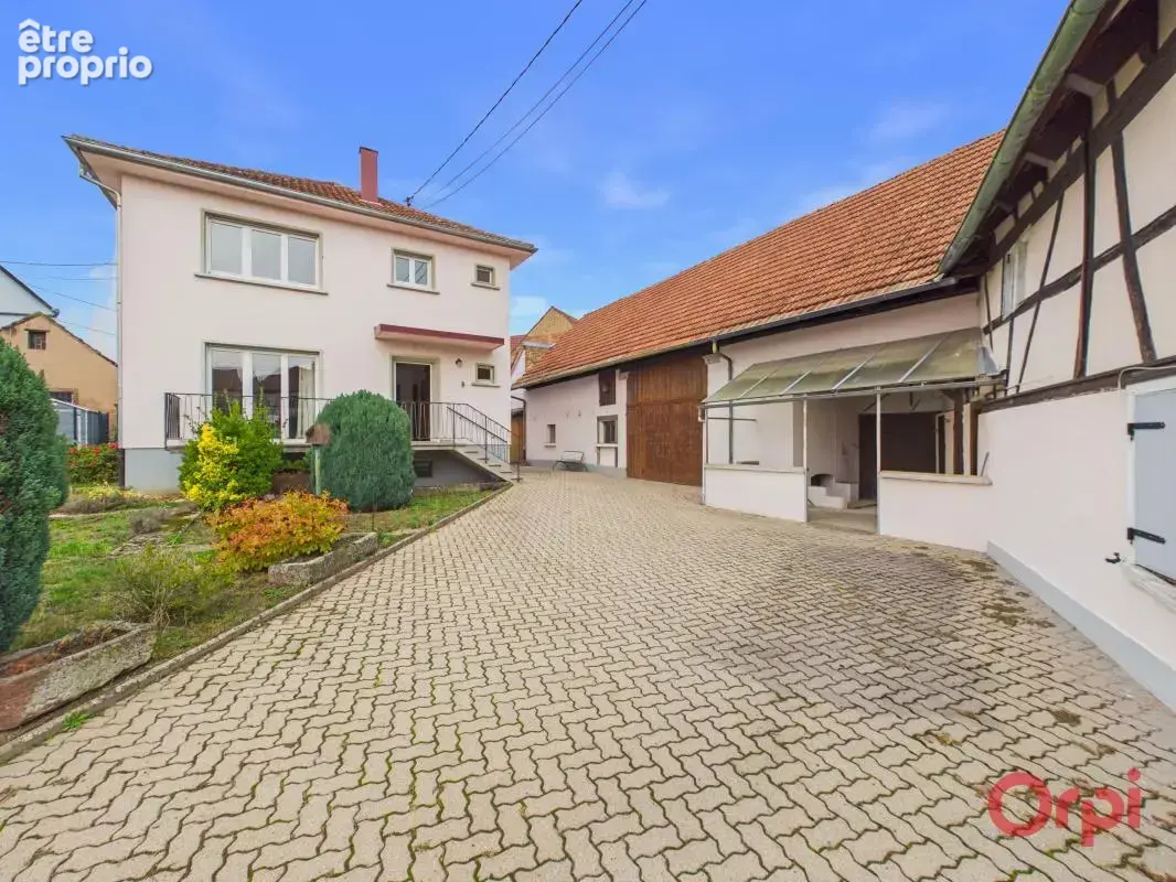 Vendenheim, deux maisons, 150 m² de dépendances et terrain de 819 m² - photo 2