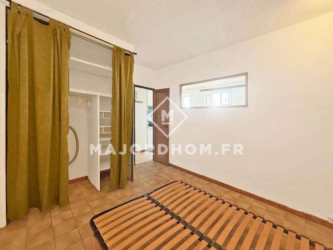 Appartement à MARSEILLE-5E