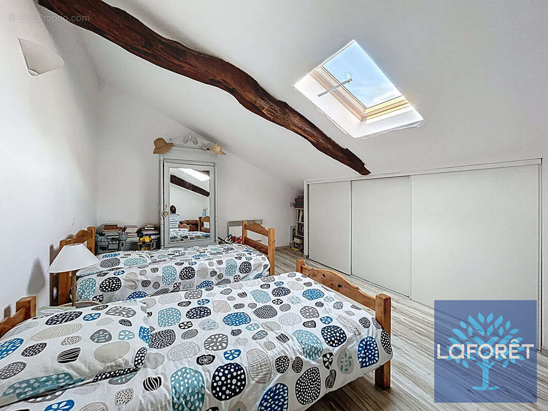 Maison à SAINT-GEOURS-DE-MAREMNE