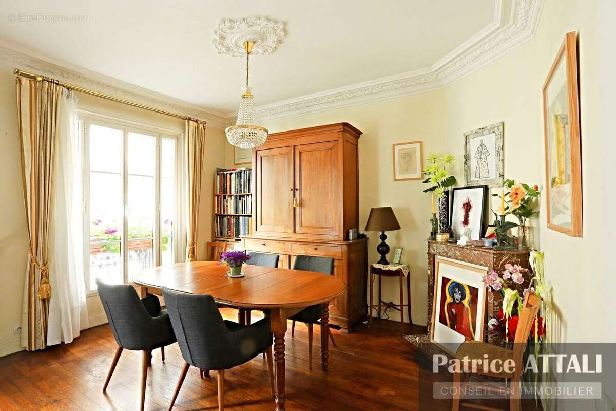 Appartement à PARIS-18E