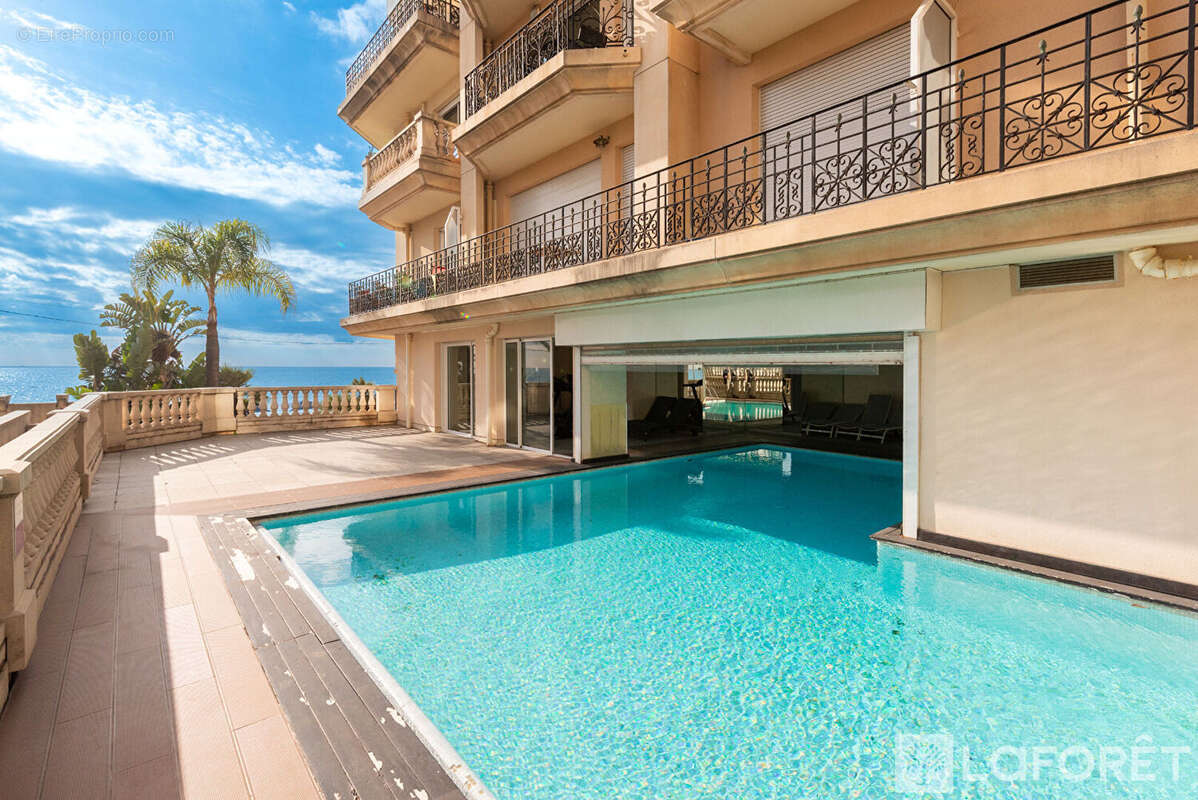 Menton  centre ville - 2 pièces 52 m2 - vue mer - photo 18
