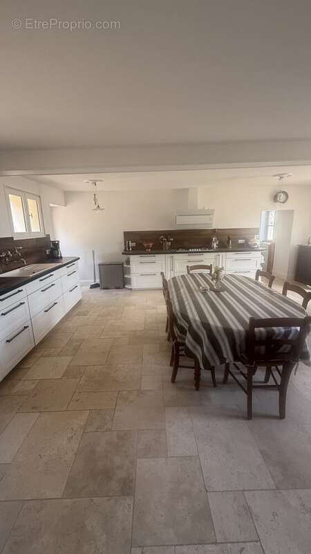 Maison 270 m² à Souge  - photo 5