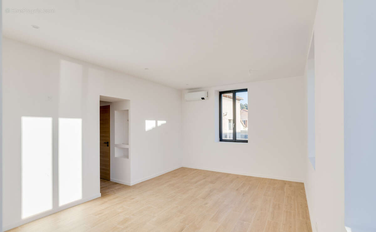 Appartement à MARSEILLE-13E