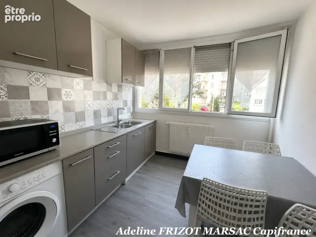 Appartement 76m2 - loue - 4 balcons - 3 chambres - lumineux - photo 5