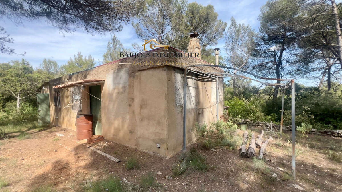 Maison à TAVERNES