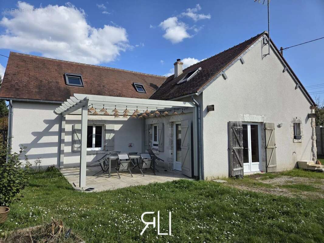 Maison à LAILLY-EN-VAL