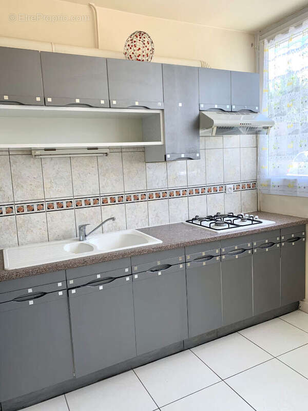 Appartement à FONTENAY-LE-FLEURY