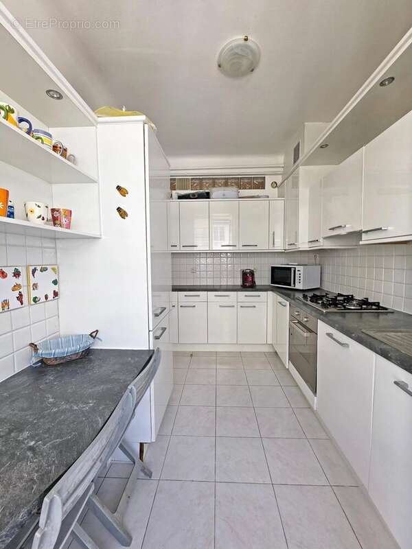 Nice musiciens - beau 2/3 pieces en etage eleve - photo 3