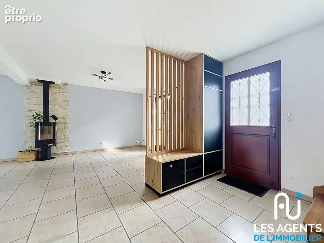 Vernon - Maison familiale 4 chambres  Vie de plain-pied  Terrain 1 150 m² - photo 3