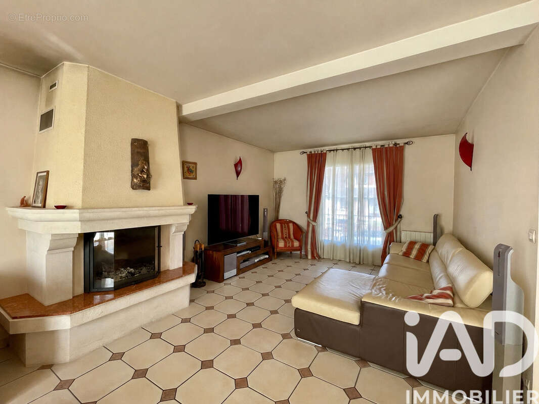 Maison 140 m² à Vaujours  - photo 6