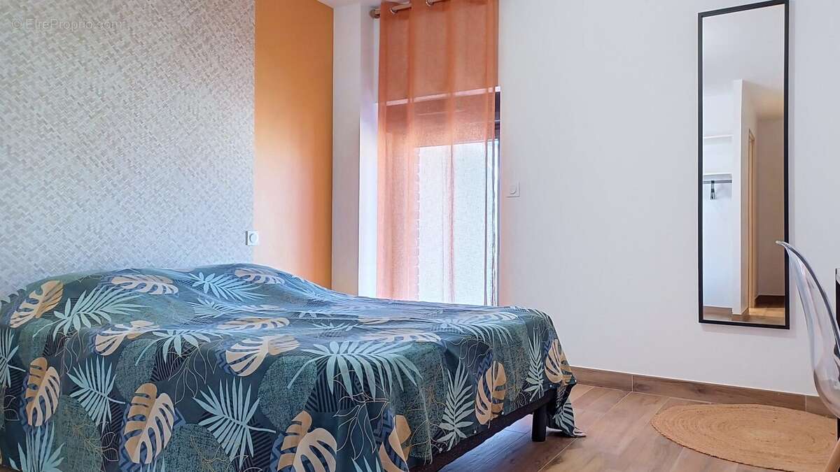 Appartement 350 m² à Albi  - photo 8