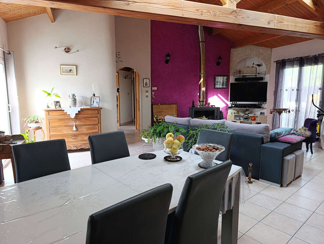 Maison à SAINT-SEBASTIEN-SUR-LOIRE