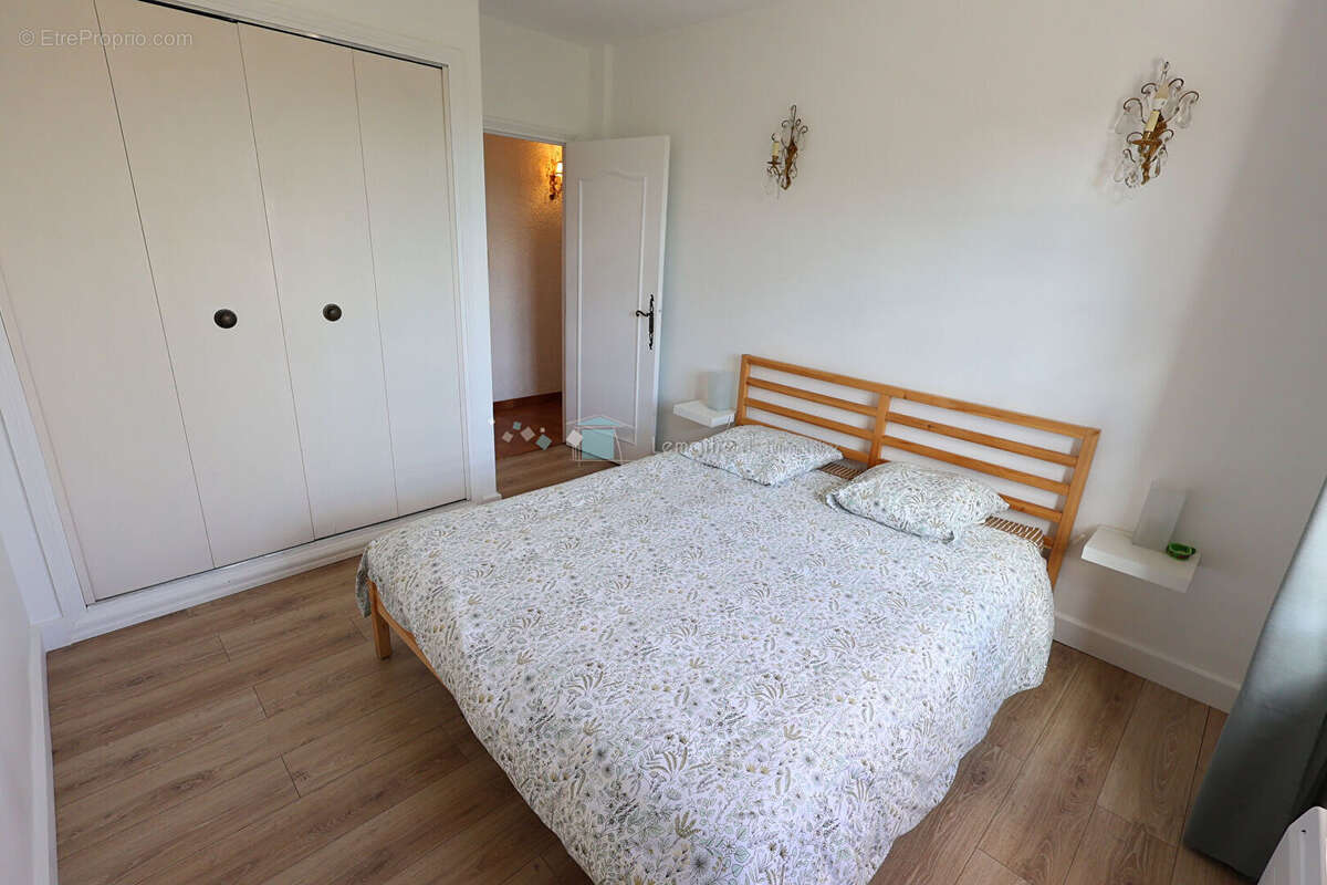 Maison de 176 m² avec piscine et terrain de 2509 m² - photo 14
