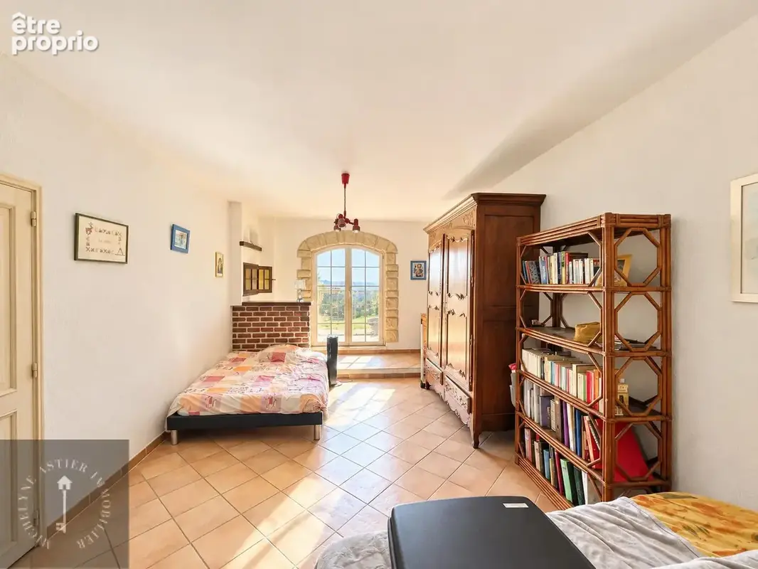 Villa 5 pièces - vue dégagée - Saint Laurent du Var - photo 11