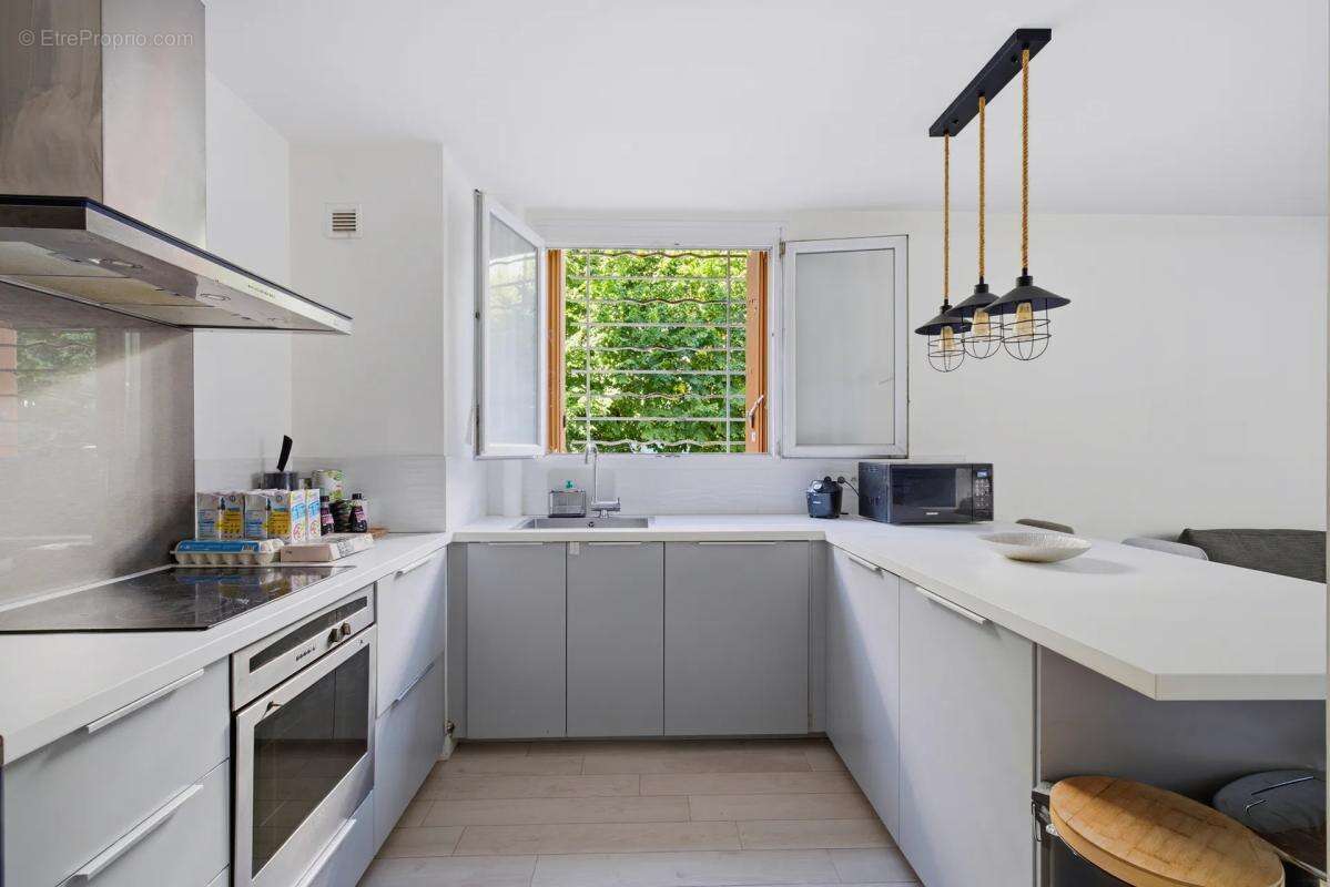 Appartement à SURESNES