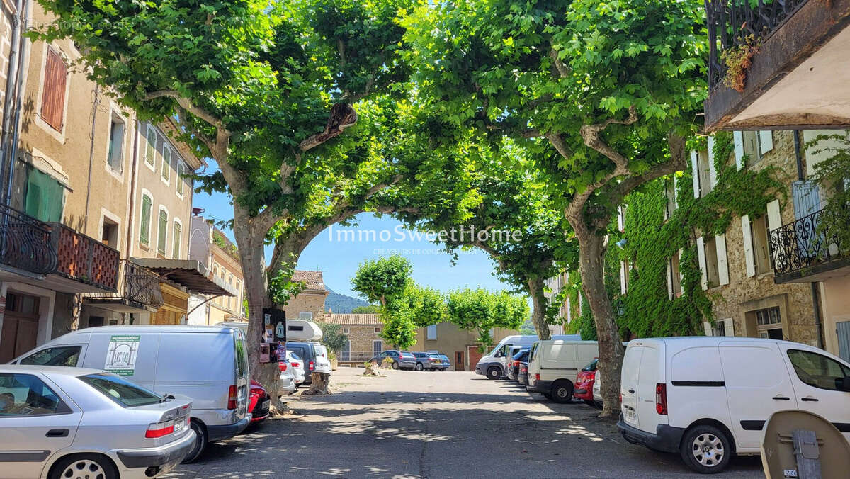 Maison à MIRABEL-AUX-BARONNIES