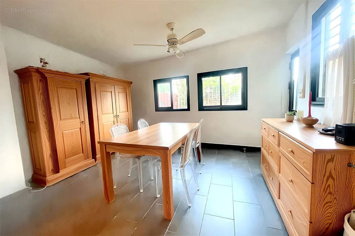 Maison à SAINT-DENIS