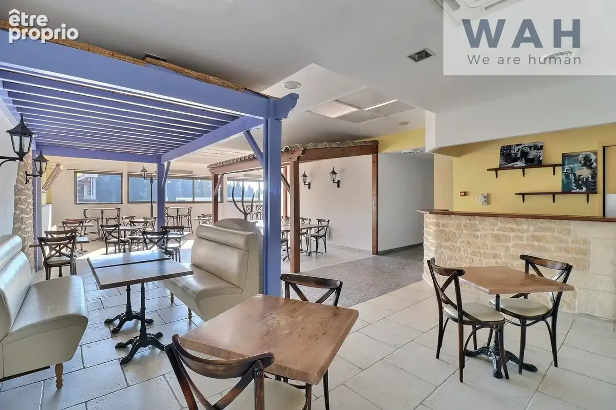 BRASSERIE 316 m2 avec Terrasse à Sommières 30250 - photo 4