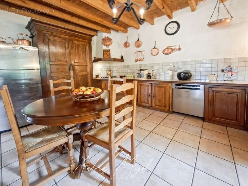 Maison à MONCLAR